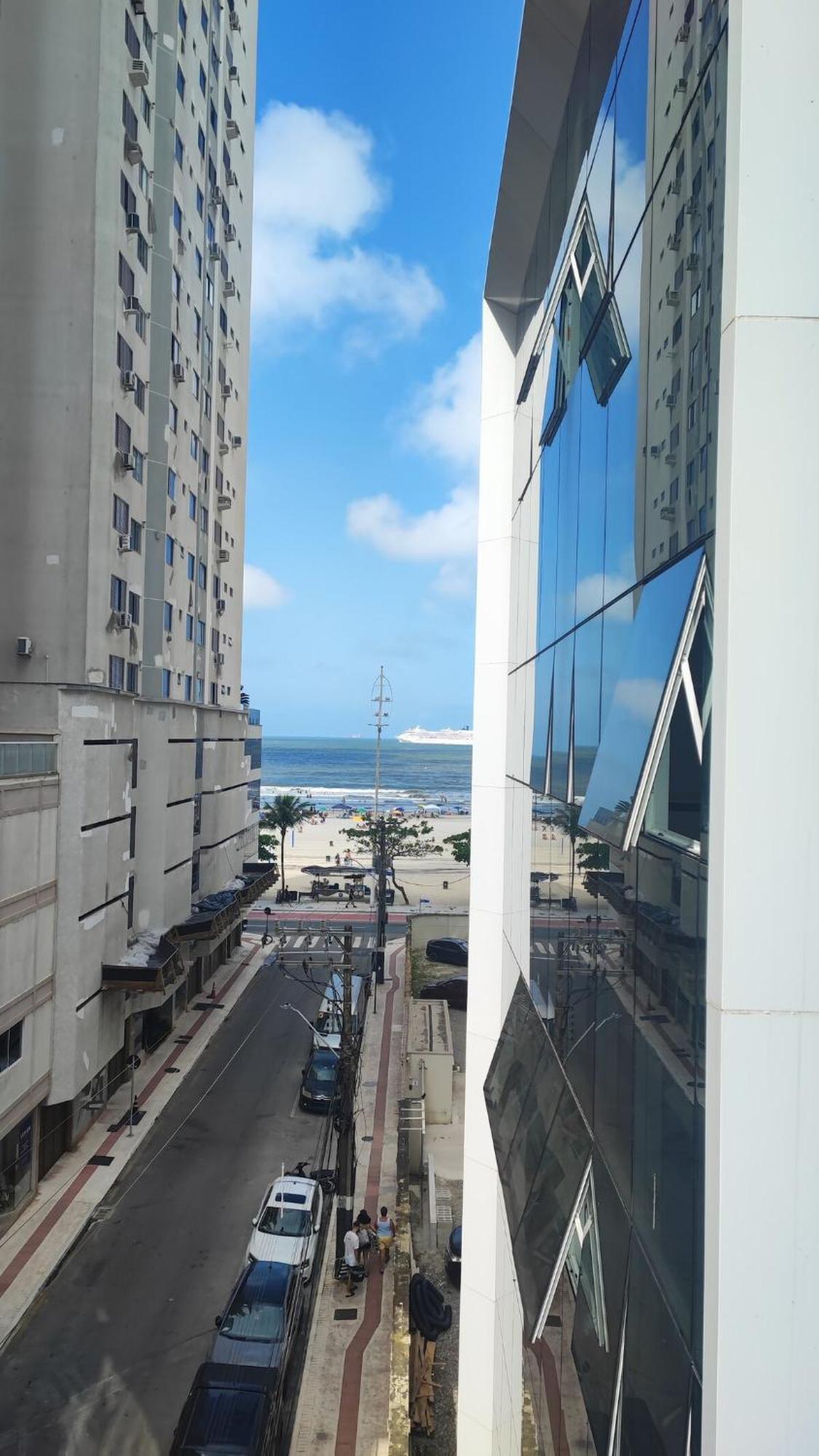 Lindo Ap Em Baln.camboriu- Pe Na Areia! Quadra Mar Apartamento